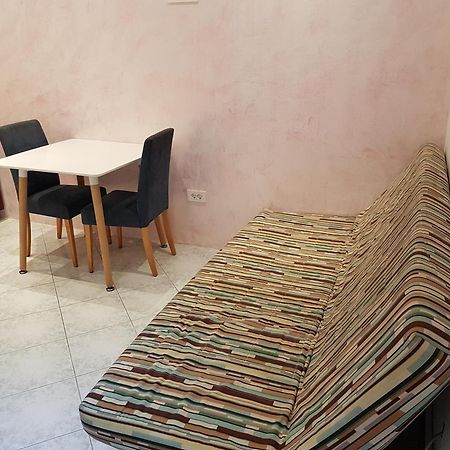 Apartmaji Tim Изола Екстериор снимка