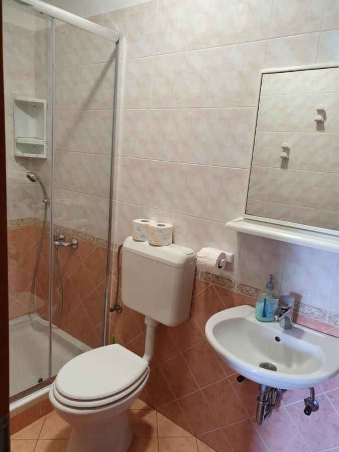 Apartmaji Tim Изола Екстериор снимка
