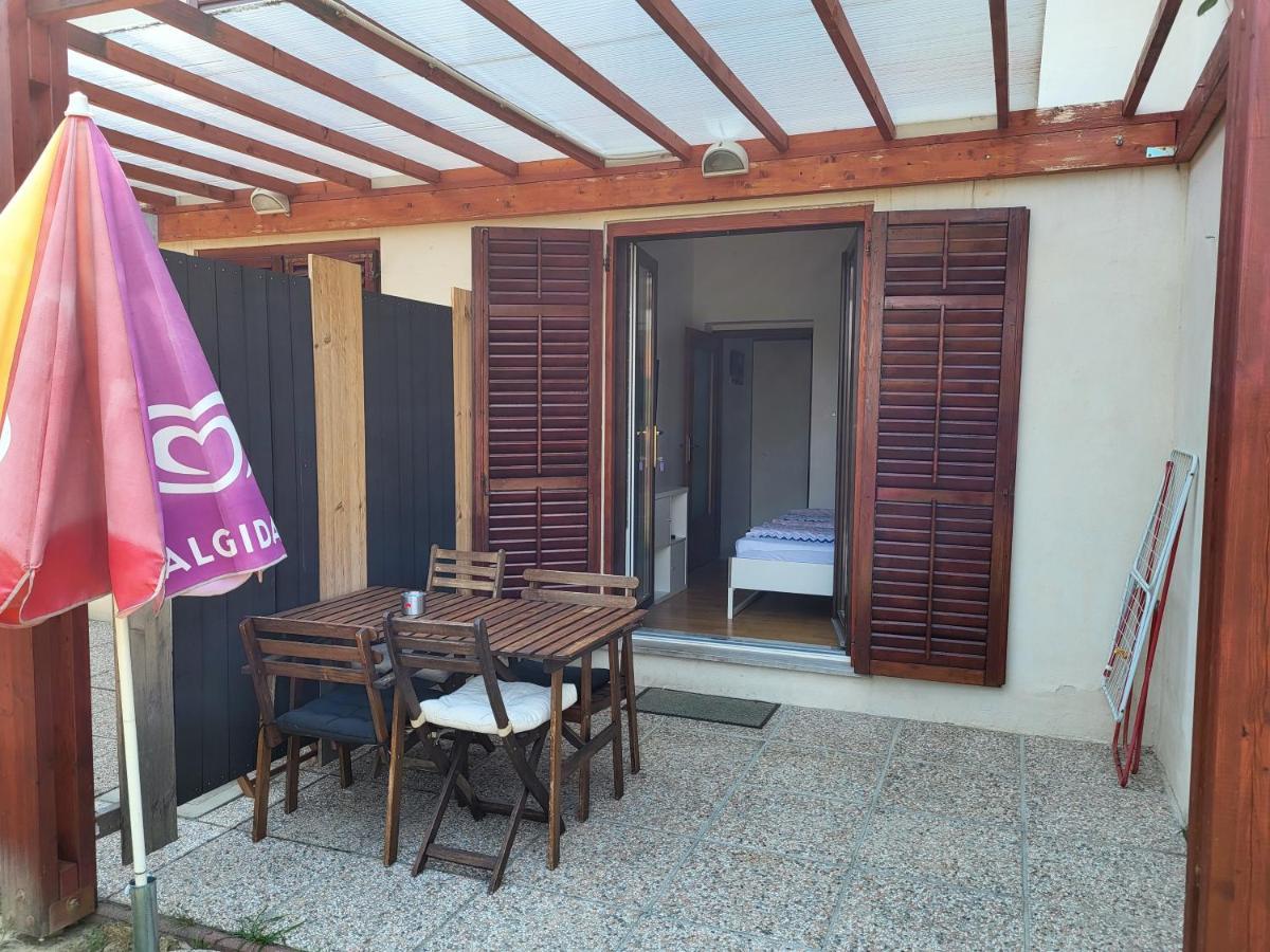 Apartmaji Tim Изола Екстериор снимка
